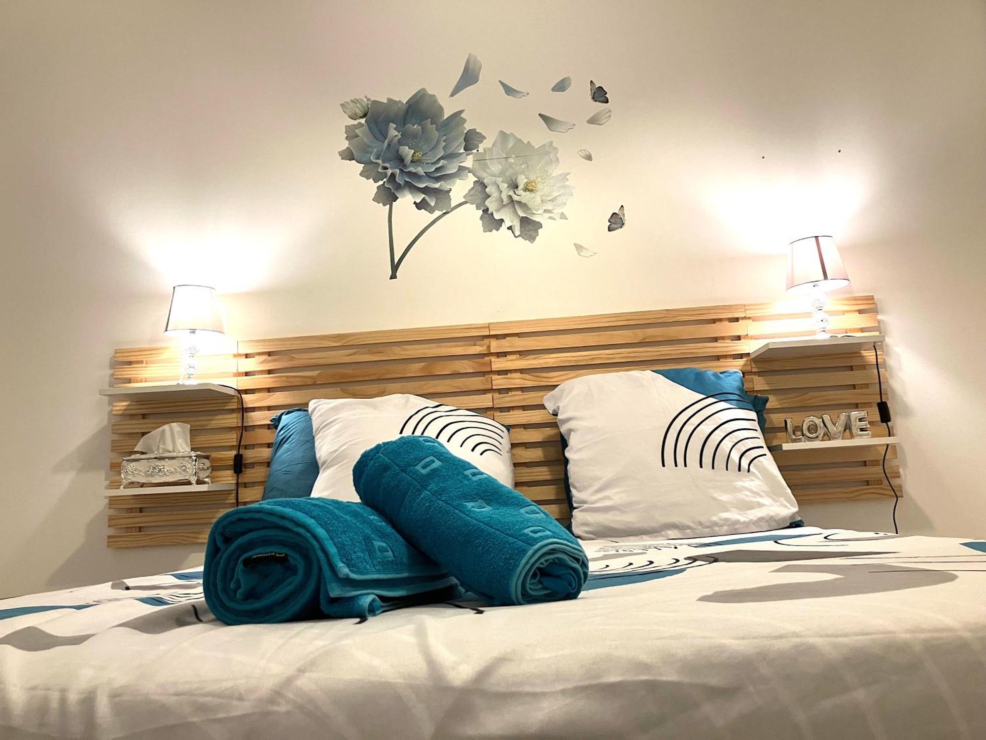 Snowqueen Hotel Apartment Paris-Disney Chelles  Exteriör bild